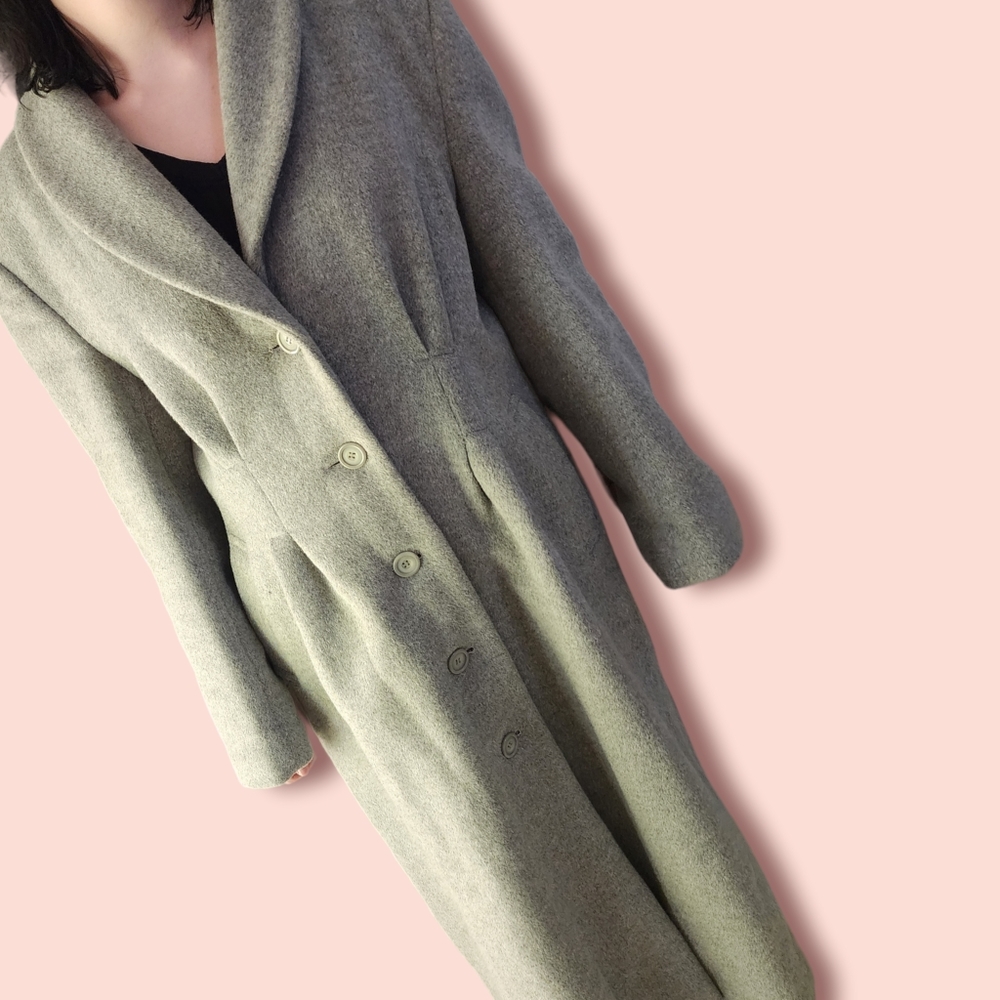 Vintage long, soft, gray trenchcoat